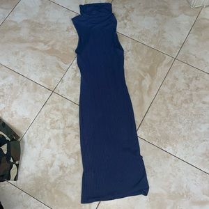 Cotton Midi blue dress with lines running down and little neck cover